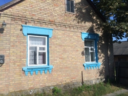 Киево-Святошинский р-н, с. Бузовая продается жилой, кирпичный дом с мебелью, площадью 76 м2, кухня,
